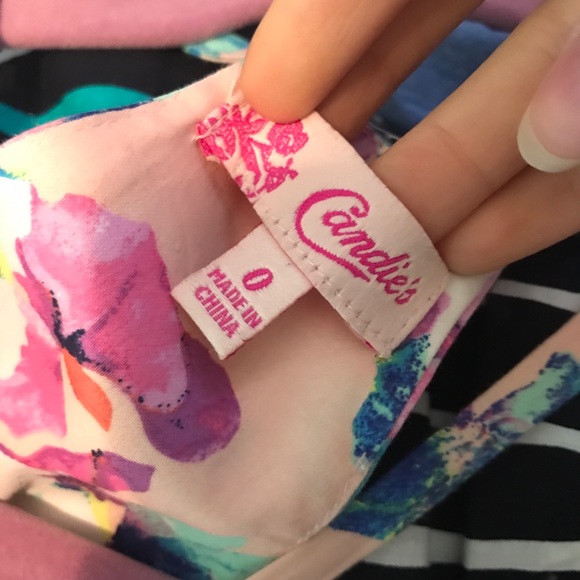 HOST PICK ♥️♥️ Candies dress size 0 - Picture 4 of 4